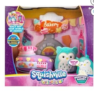 Squishville by Squishmallow Bakery Play Scene